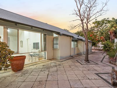 36 Bay Road, Claremont