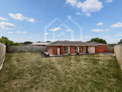 8 The Glade, Hampton Park