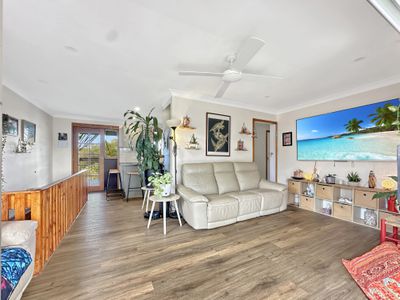 10 Conquest Crescent, Tanilba Bay