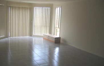 83 Storey Drive, Pakenham