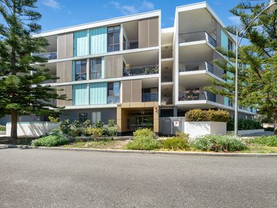 32 / 22 Heirisson Way, North Coogee