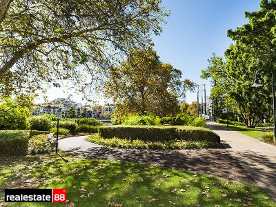 2 / 28 Nile Street, East Perth