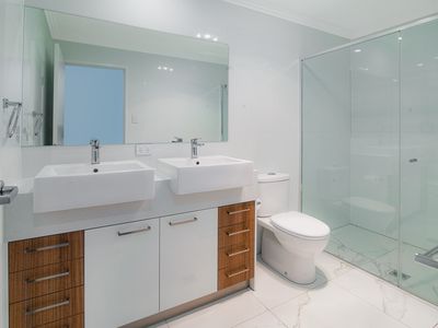 22 / 18 Tian Crescent, Upper Coomera