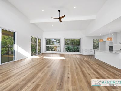 5 OCEAN VIEW DRIVE, Woodgate
