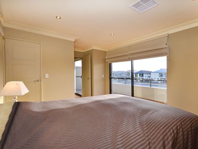 17 Vestia Walk, Stirling