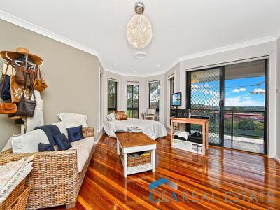 12 Thorpe Pl, Abbotsbury