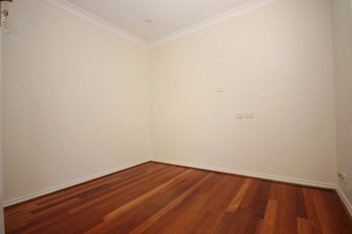 303 Queen Street, Concord West