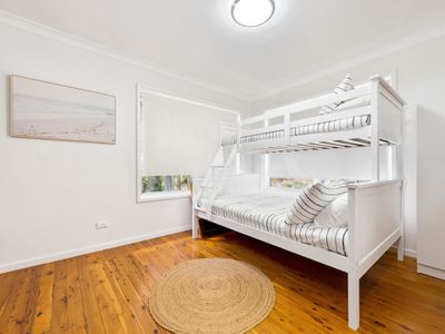 11 Hillcrest Avenue, North Narooma
