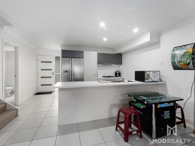 8 / 108 Cemetery Road, Raceview