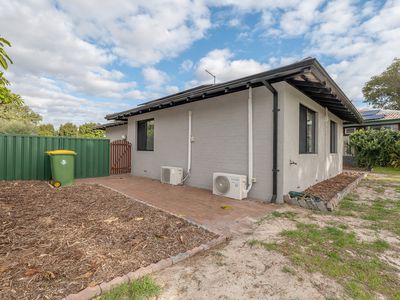 64 Ravenscroft Way, Kelmscott