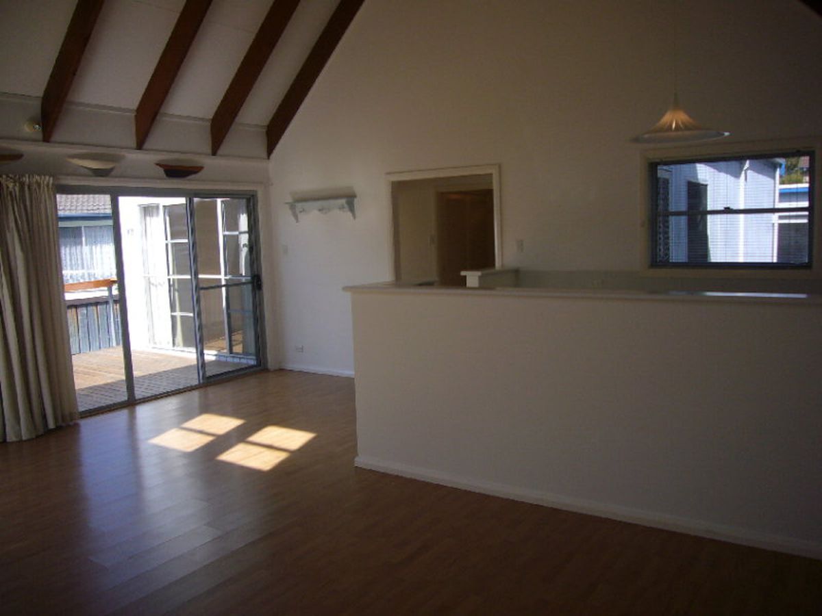 109 Cook Parade, Lemon Tree Passage, Lemon Tree Passage - Thumbnail 4
