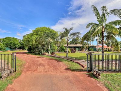 13 Packsaddle Road, Marlow Lagoon