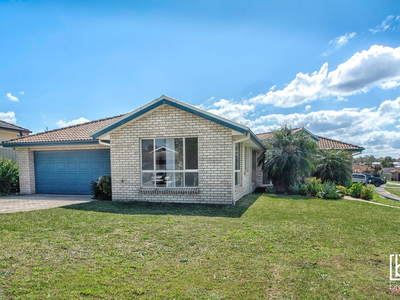 48 Greenhaven Circuit, Woongarrah