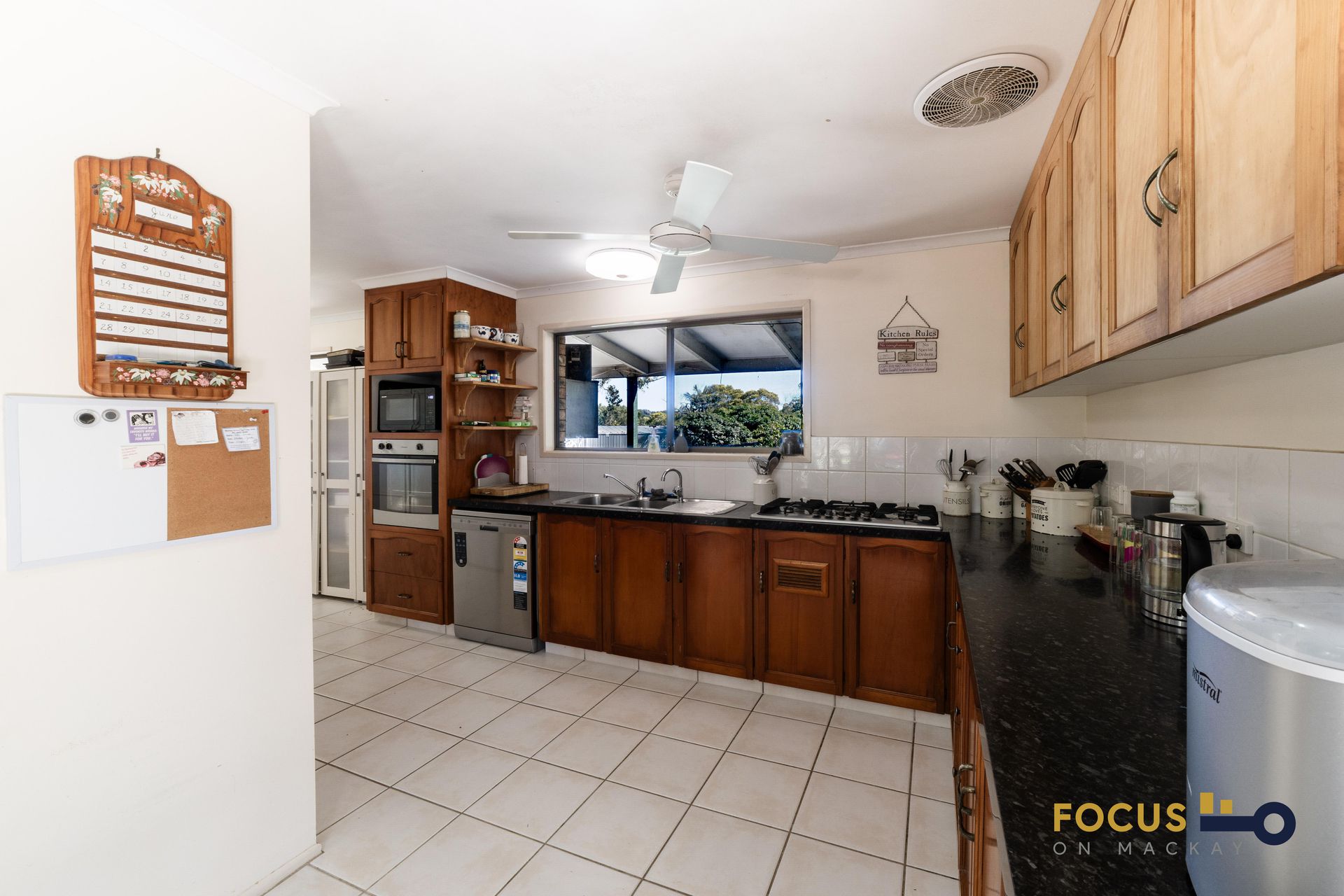 631 Cape Hillsborough Road, Cape Hillsborough
