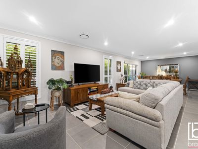 33 Wakool Crescent, Woongarrah