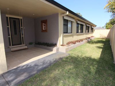 4 Friendship Key, Forster