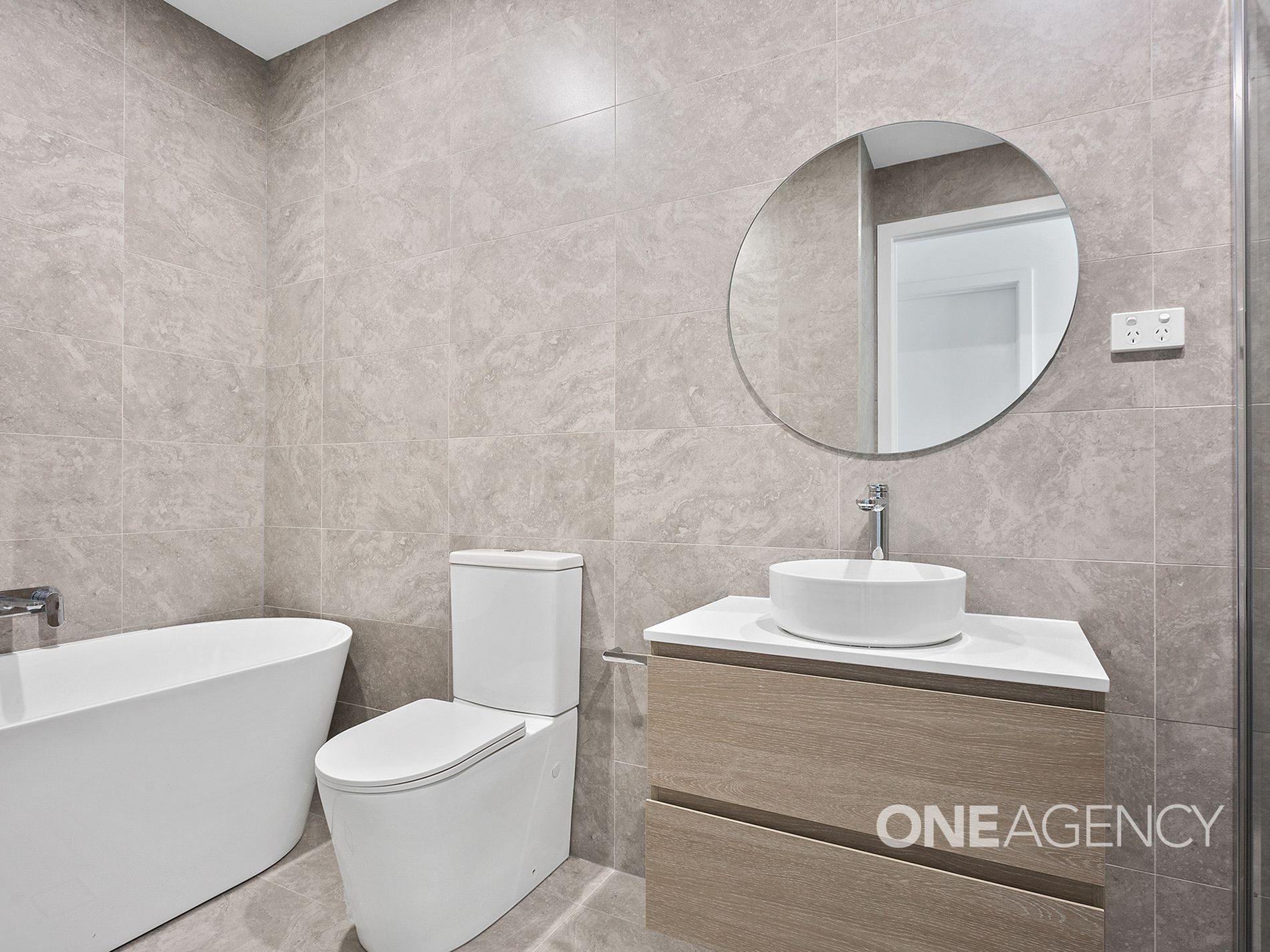 24b Honeycomb Street, Horsley