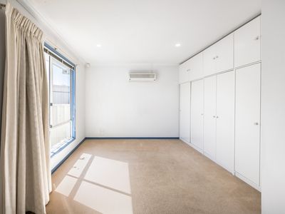 5 Coorumbena Crescent, Morphett Vale