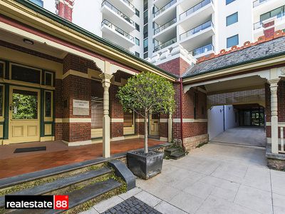 30 / 34 Kings Park Road, West Perth