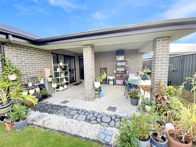 4 Livingston Boulevard, Forbes