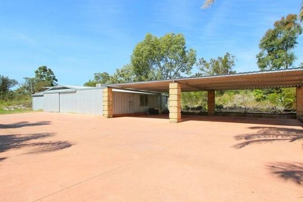16 Livingstone Drive, Canning Vale