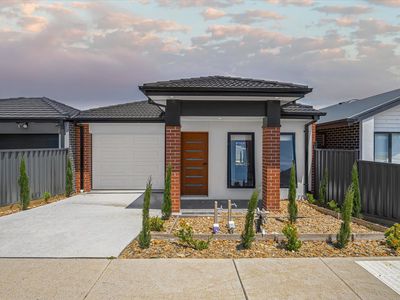 37 Craft Street, Officer