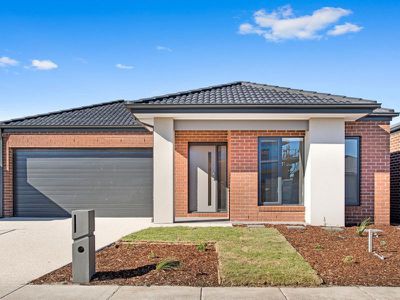 8 Dodson Drive, Point Cook