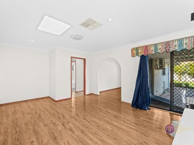 32 Merley Way, Parkwood