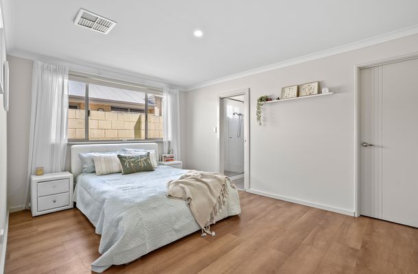 43 Holloways Ridge, Secret Harbour