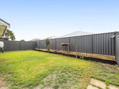 8 Athens Road, Wellard