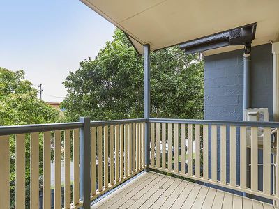 2/12 Seabrook Street, Kedron