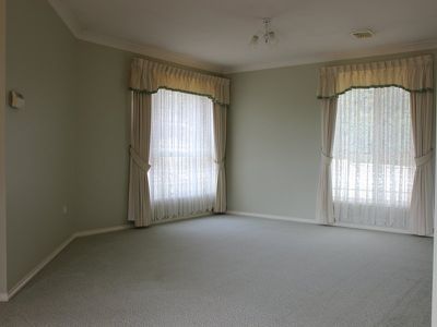 4 Finley Close, Bathurst
