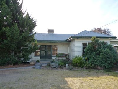 2 Ivy Street, Horsham