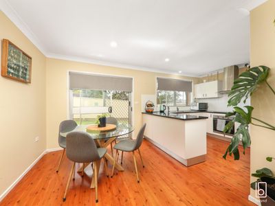 5 Kathryn Close, Kanwal