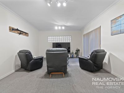 9 Mcpherson Avenue, Noranda