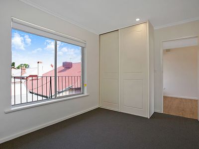 5 / 21 Cowper Road, Black Forest