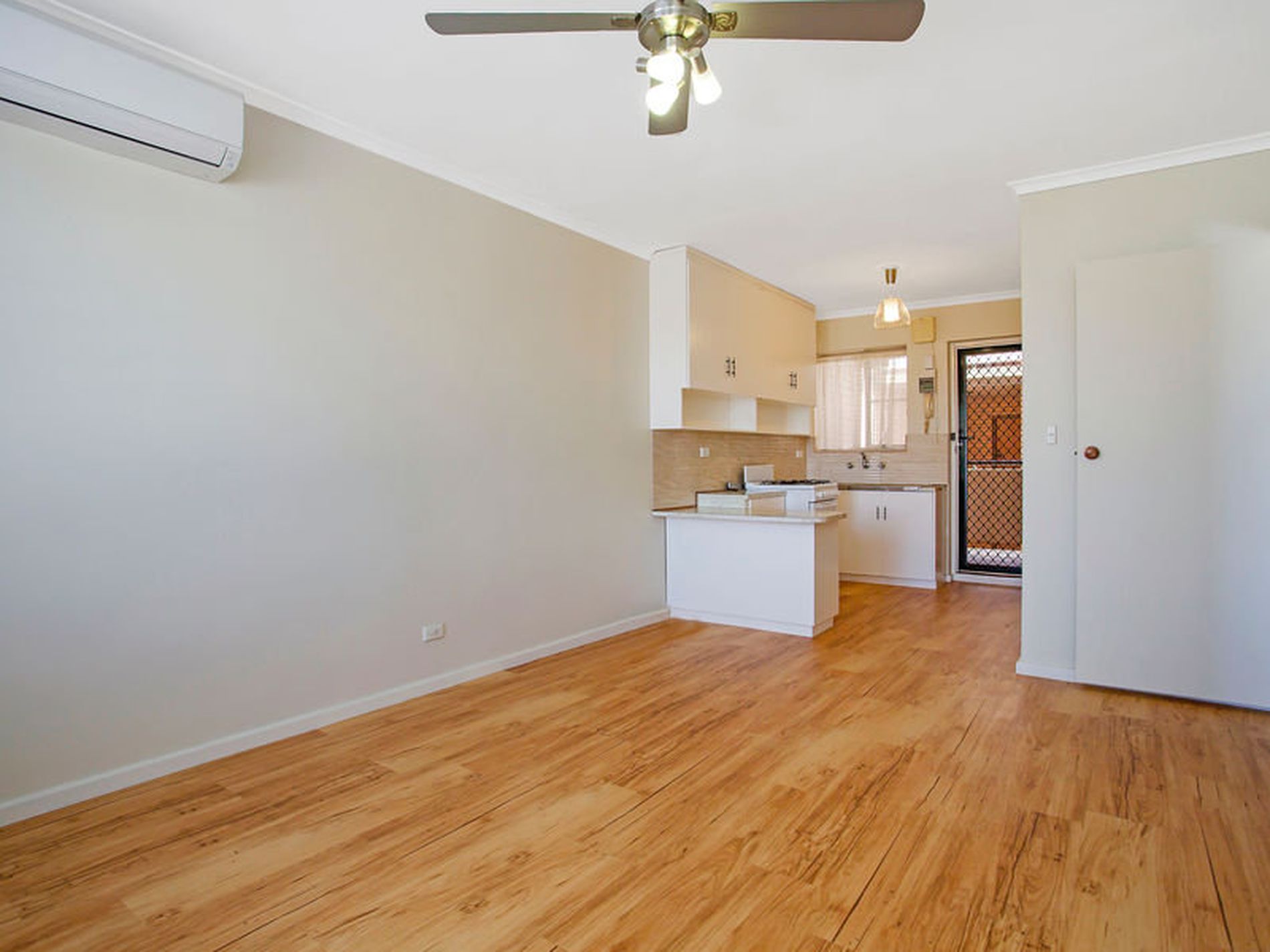 11 / 4 Croydon Road, Keswick