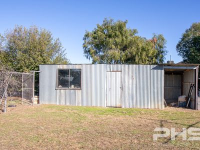 18 Meering Road, Quambatook