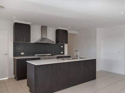 108 Oakbank Blvd, Whittlesea