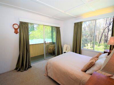 243 North Road, Chiltern