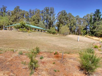 41 Cemetery Road, Cradoc
