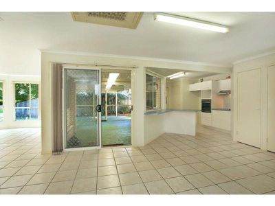 9 Cambridge Court, Tewantin