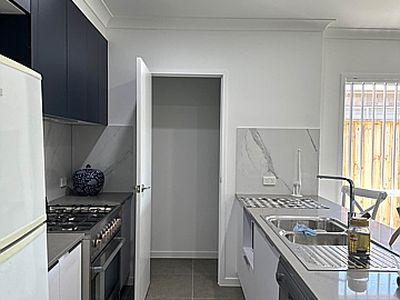 6 Hines Street , Walloon
