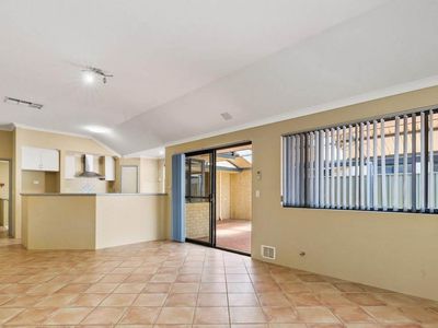 7 Bramley Way, Bibra Lake