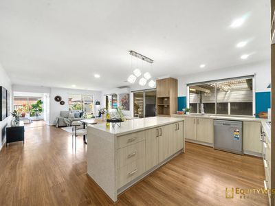 22 Silver Gum Street, Manor Lakes