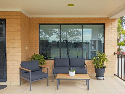 6 Knox Court, Kennington
