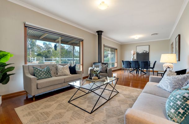 10 The Ridge, Oaklands Junction