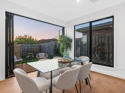 24 Botanic Drive, Glen Waverley