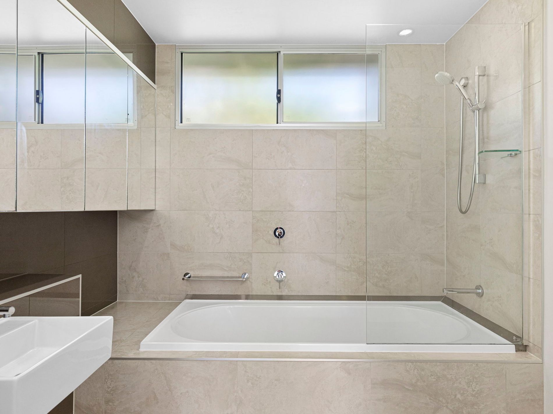 3 / 16 Herbert St, Toowong