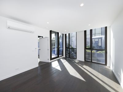 G03A / 72 Ascot Vale Road, Flemington